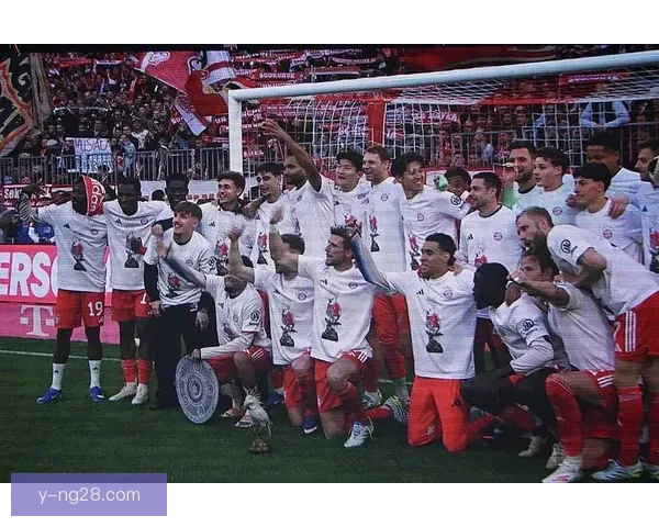 2025年10月德甲焦点大战拜仁与勒沃库森1比1战平凯恩射门中柱两队势均力敌